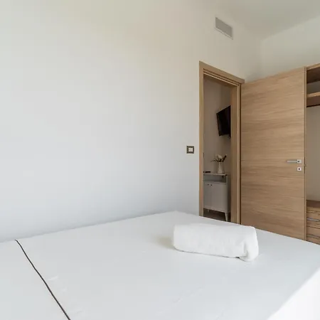 Le Scuderie 10 Apartment